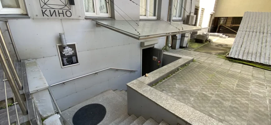 Музей страшных кукол в москве пушкинская карта